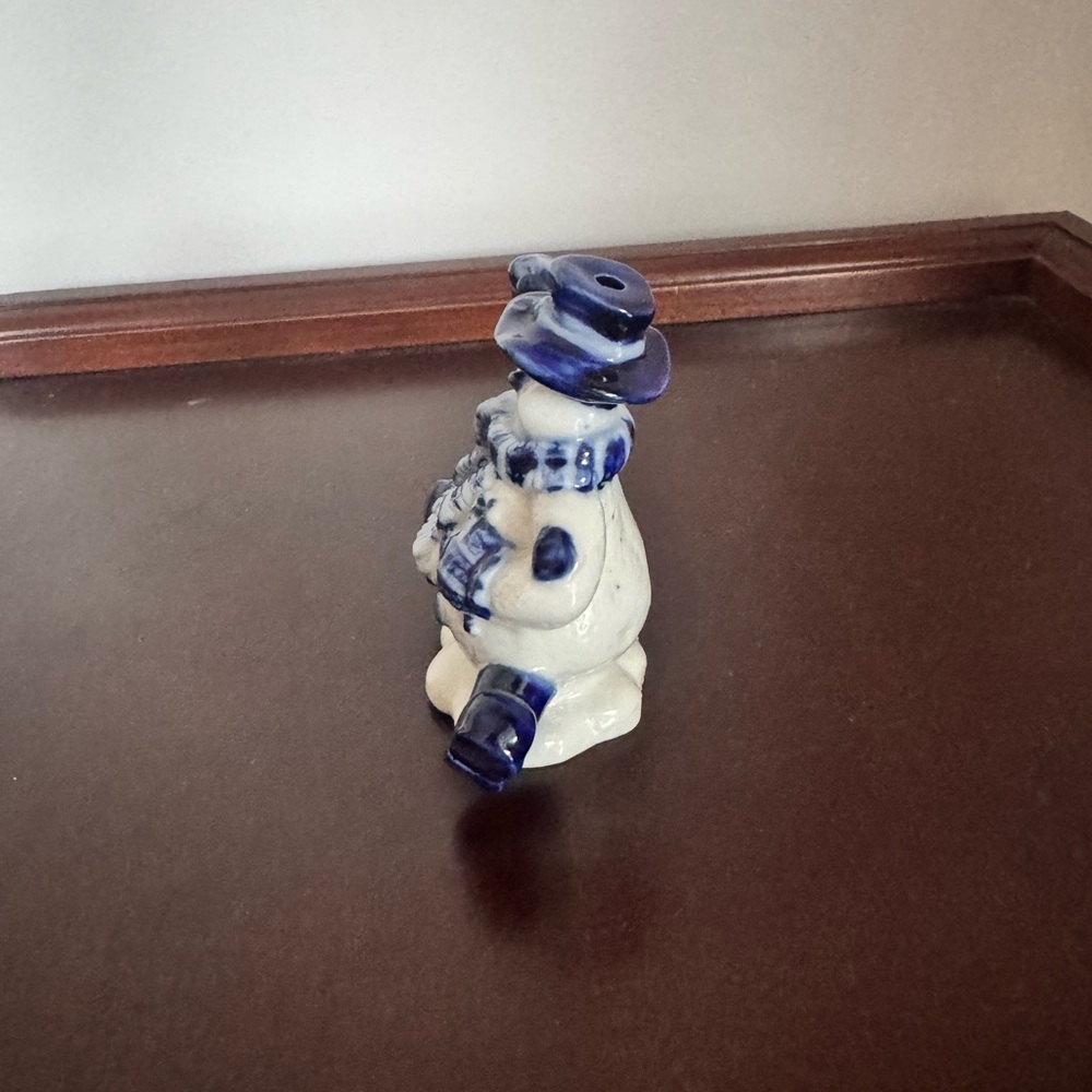 Ceramic Snowman Ornament Figurine Winter Christmas Decoration Blue and White - Picture 4 of 5